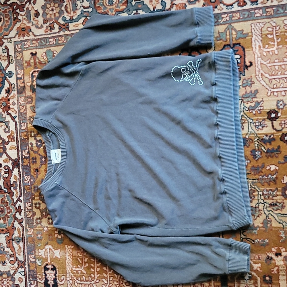 Great condition skull sweatshirt